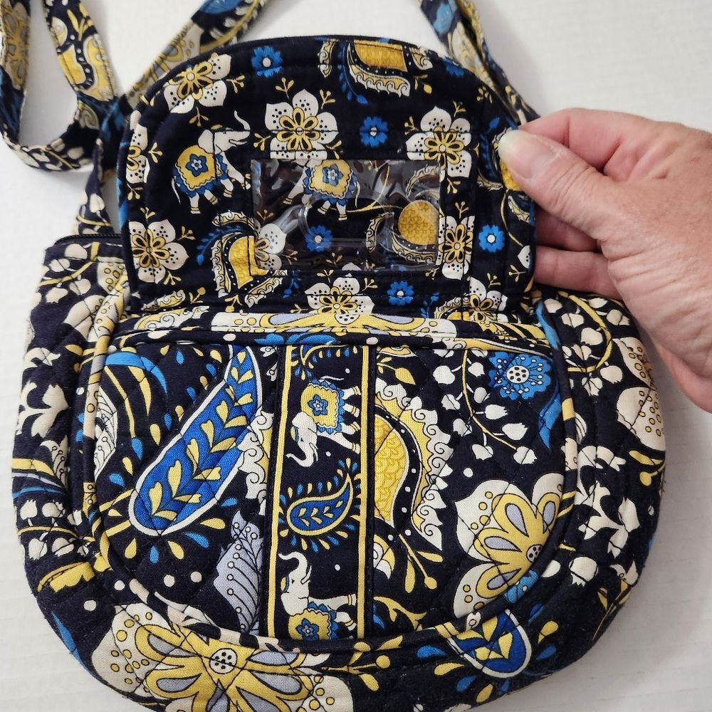 Retired 2012 Vera Bradley, Ellie Blue, Crossbody Hipster Bag. Zippers/Pockets. - Picture 4 of 8